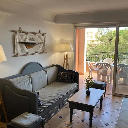 Ste Maxime T3 Terrasse Vue Et Avec Piscine * Sainte-Maxime