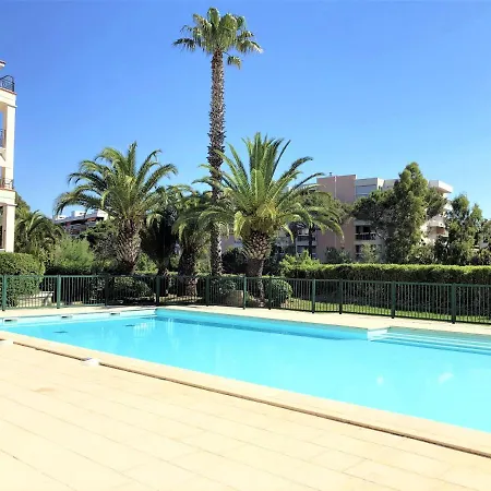 Ste Maxime T3 Terrasse Vue Et Avec Piscine Apartment *
